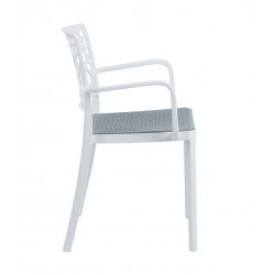 Chaise Blanc & Gris Ajourée – Design Empilable avec Accoudoirs